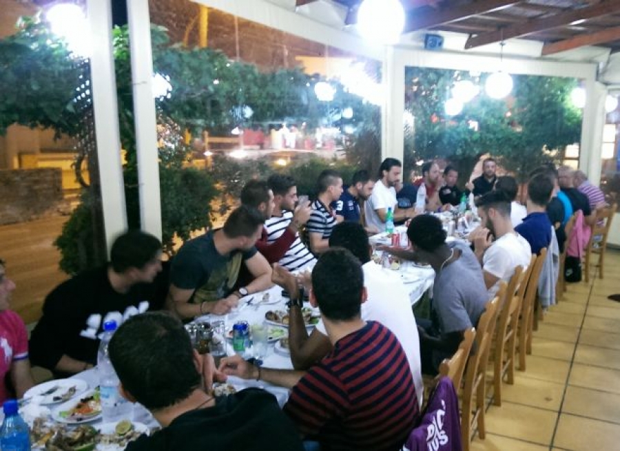 Παρέθεσε δείπνο ο Νταγκουνάκης