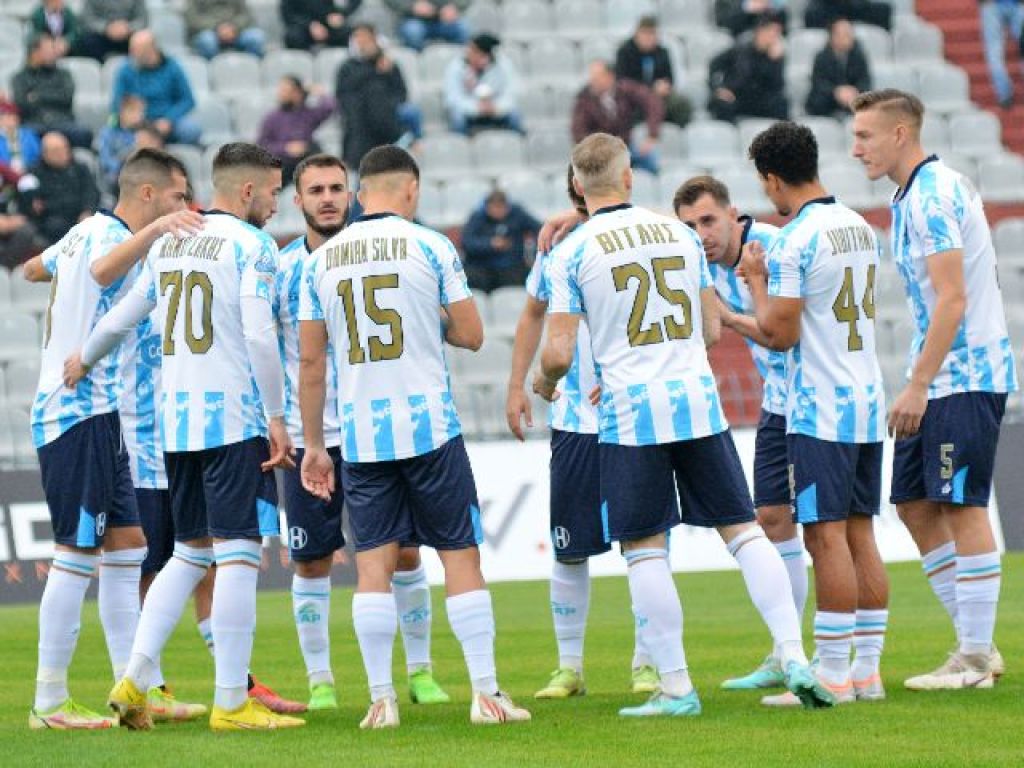 Μπήκε ο Παπαστεριανός