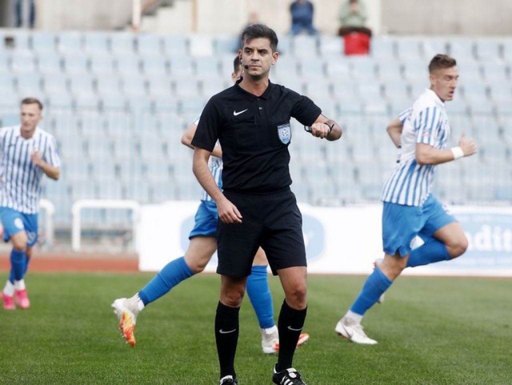 «Αηδιαστική μετάδοση, ψευτομαγκιές, καταγγελία»