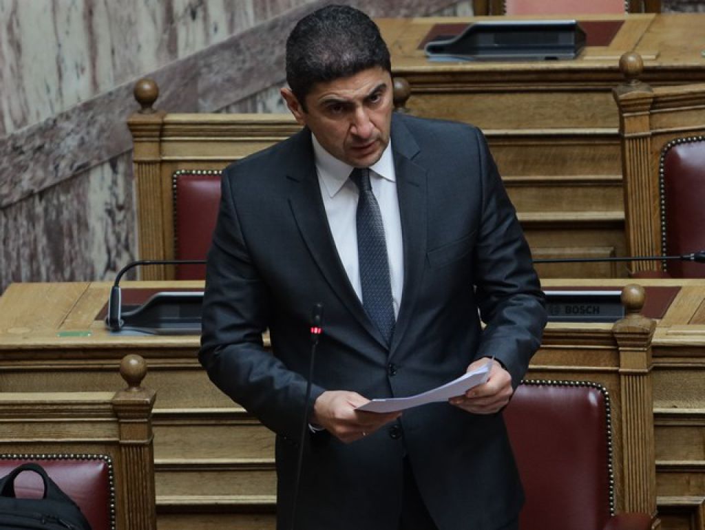«Ζητώ κατανόηση και υπομονή»