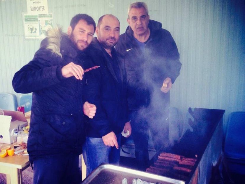 Τσίκνισαν στο Φάληρο