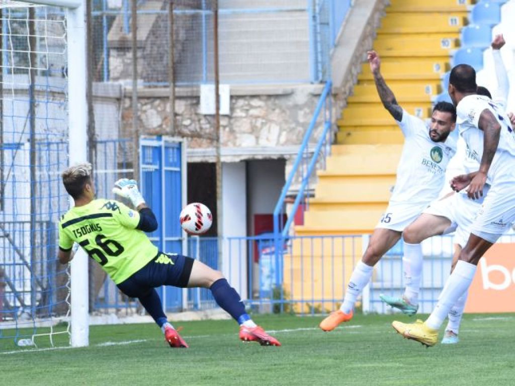 Αγχωτική νίκη Απόλλωνα
