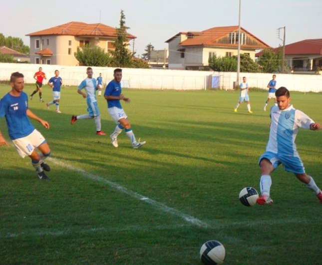 Ανέβηκε με τους βασικούς
