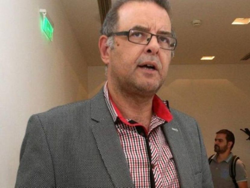 «Διατάξτε αναστολή αθλητικής ιδιότητας»