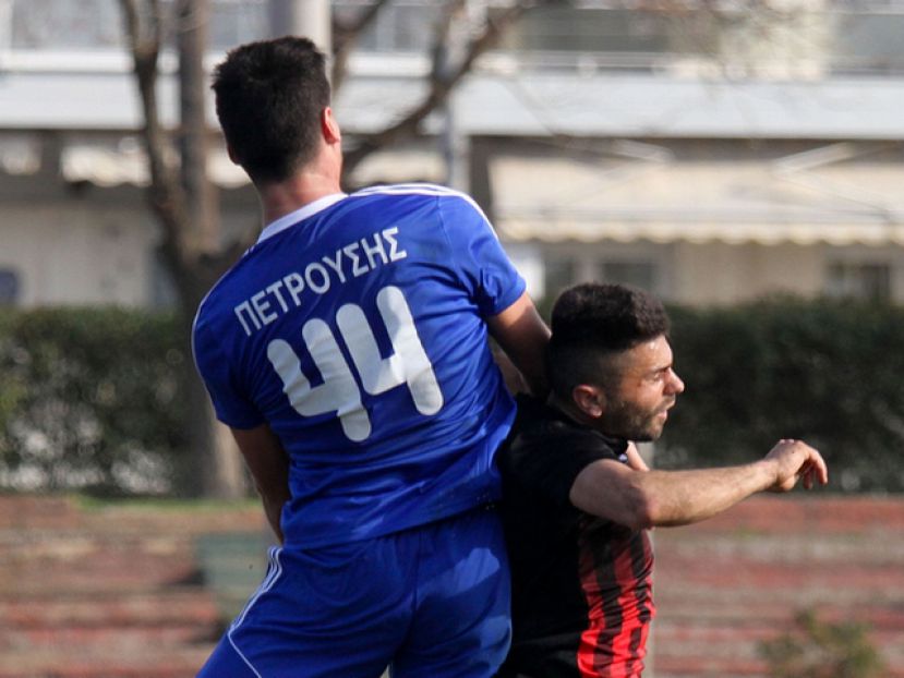 Με Αχαρναϊκό ο Πετρούσης