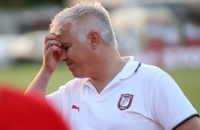 Τελειώνει… την άμυνα