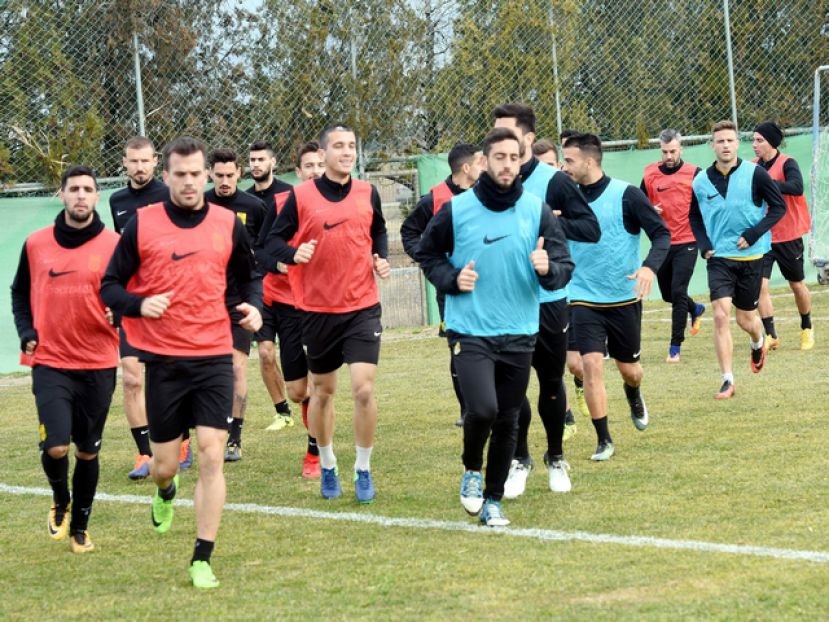 Τρεις εκτός στον Άρη