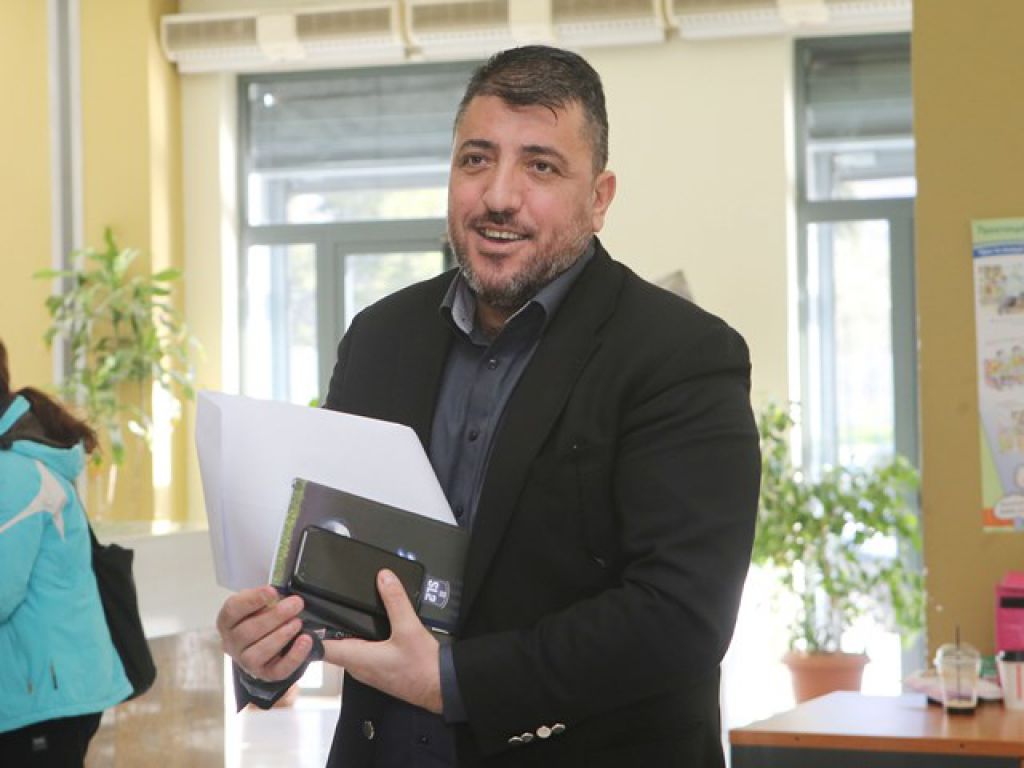 «Να μάθουμε να ζούμε με την πανδημία»