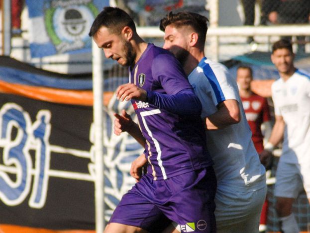 LIVE: Football League (15/2)