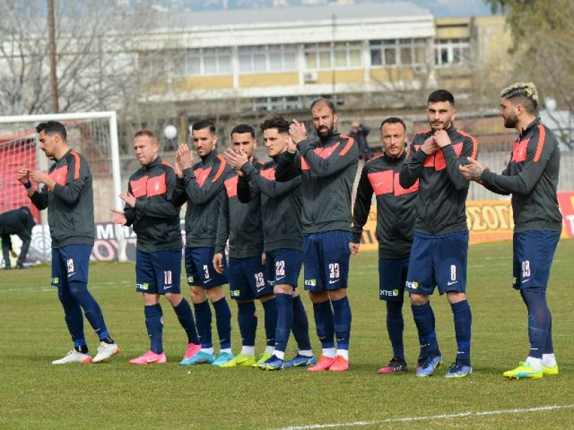 Μπίκας: «Έρμαια της Super League»