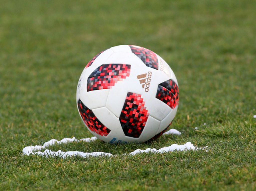 LIVE: Football League