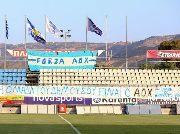 «Στο ίδιο έργο θεατές»