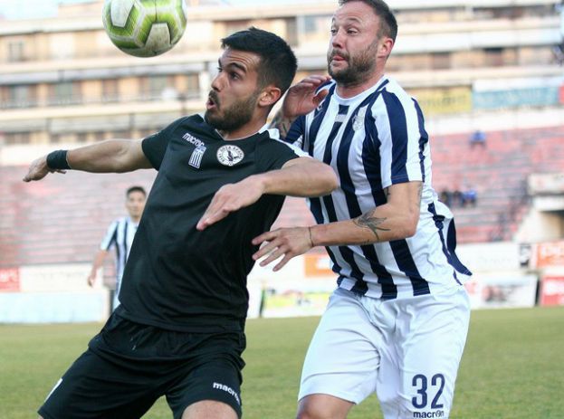 Περιμένει Κόντο, Ρούτση