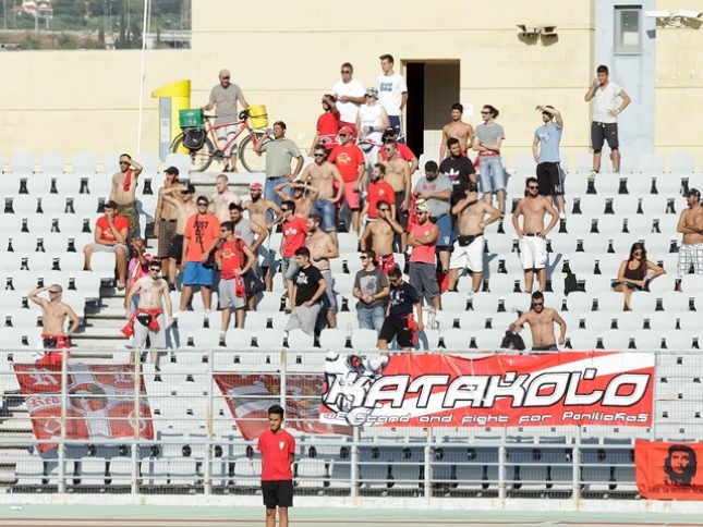 «Καίνε» οι προσφυγές