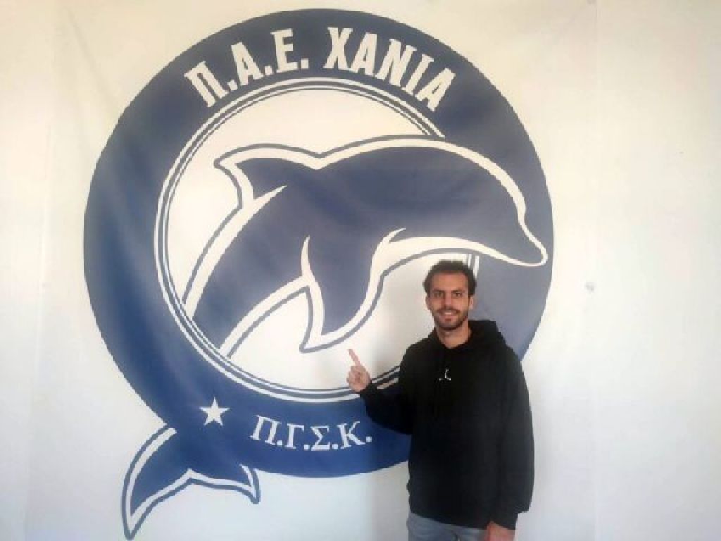 Επίσημη η επιστροφή Σερβιλάκη