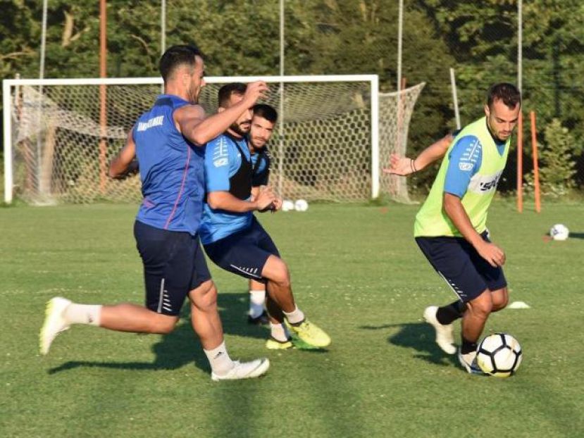 Έμφαση στην τακτική