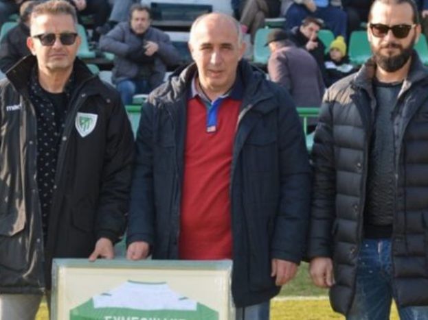 Τίμησε Συμεωνίδη