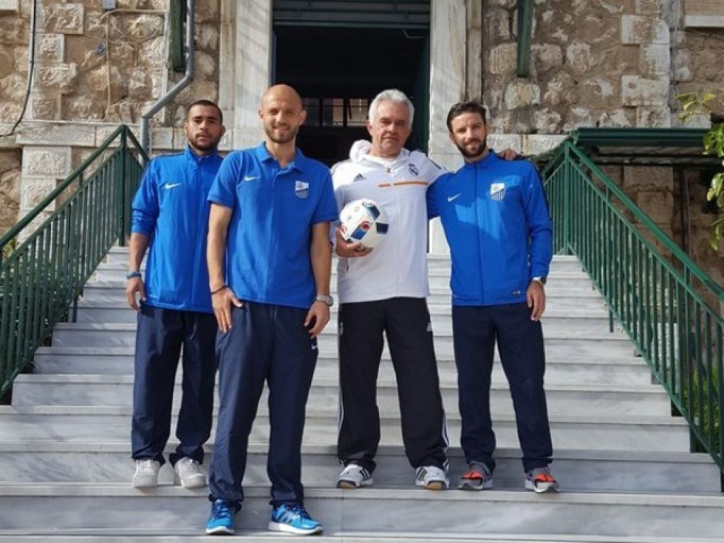 Άνοιγμα στη νεολαία (photos)