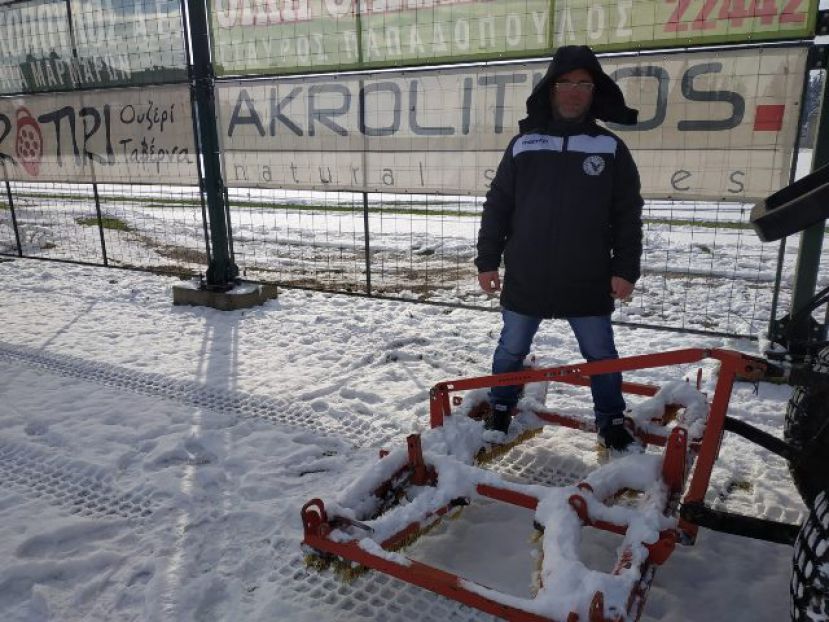 Εμπόδιο ο πάγος (pics+vid)