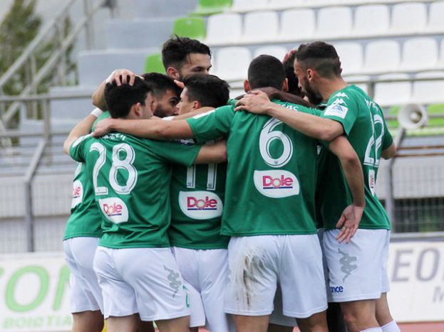 Τριάρα Λεβαδειακού στην Παναχαϊκή