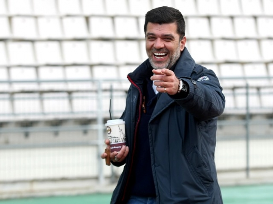 Κάλεσμα σε κόσμο και μετόχους