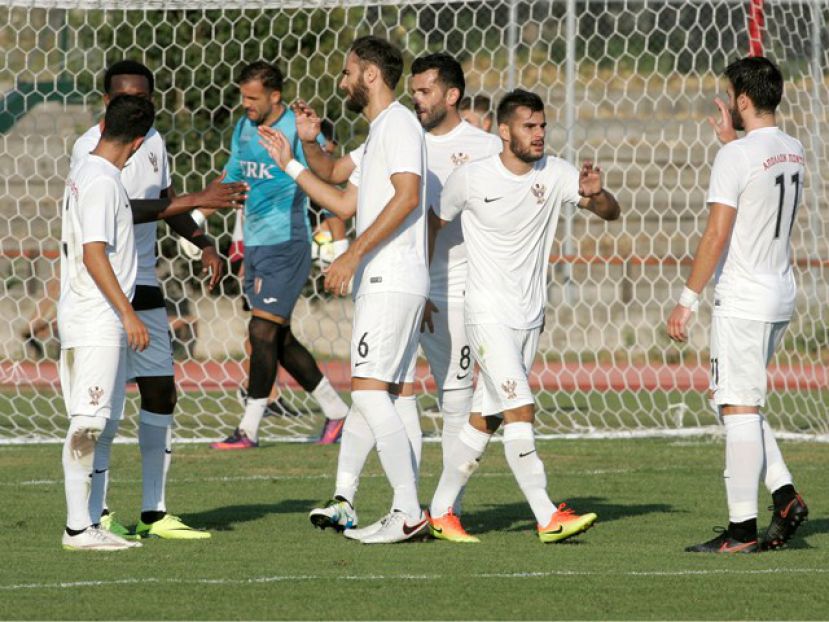 “Λίφτινγκ” στο χόρτο