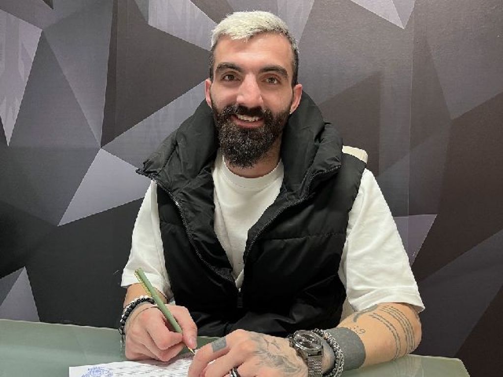 Δεύτερη ανανέωση άνω των 25