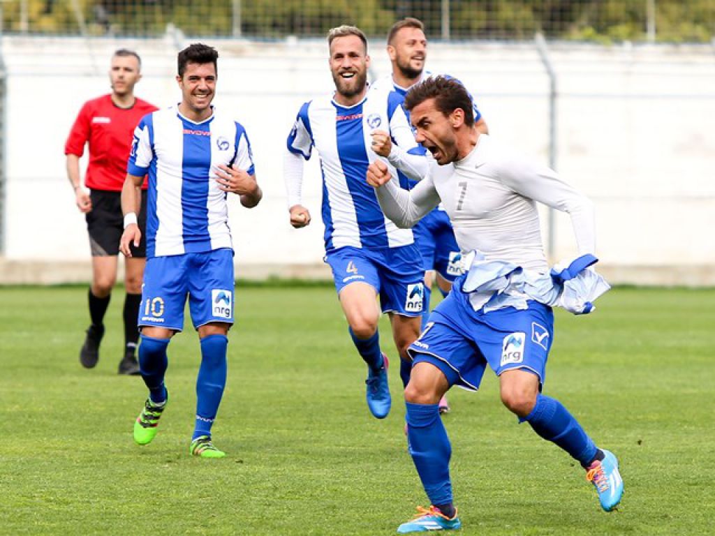 «Συνήθεια που γίνεται λατρεία»