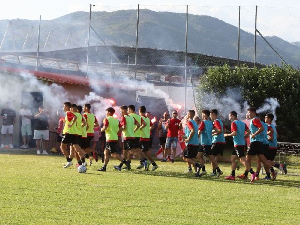 «Πρώτη» με κόσμο