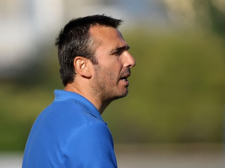 «Δεν βοηθά το γήπεδο»