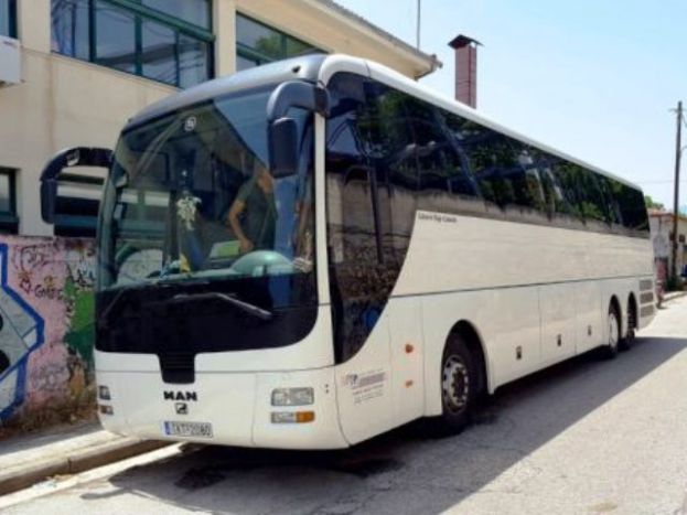 Αναχώρησε για Νάουσα