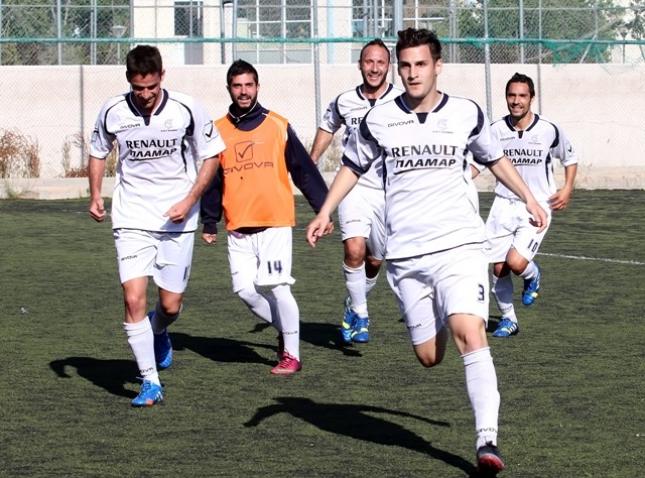 Τα βλέμματα στη Γ. Σ
