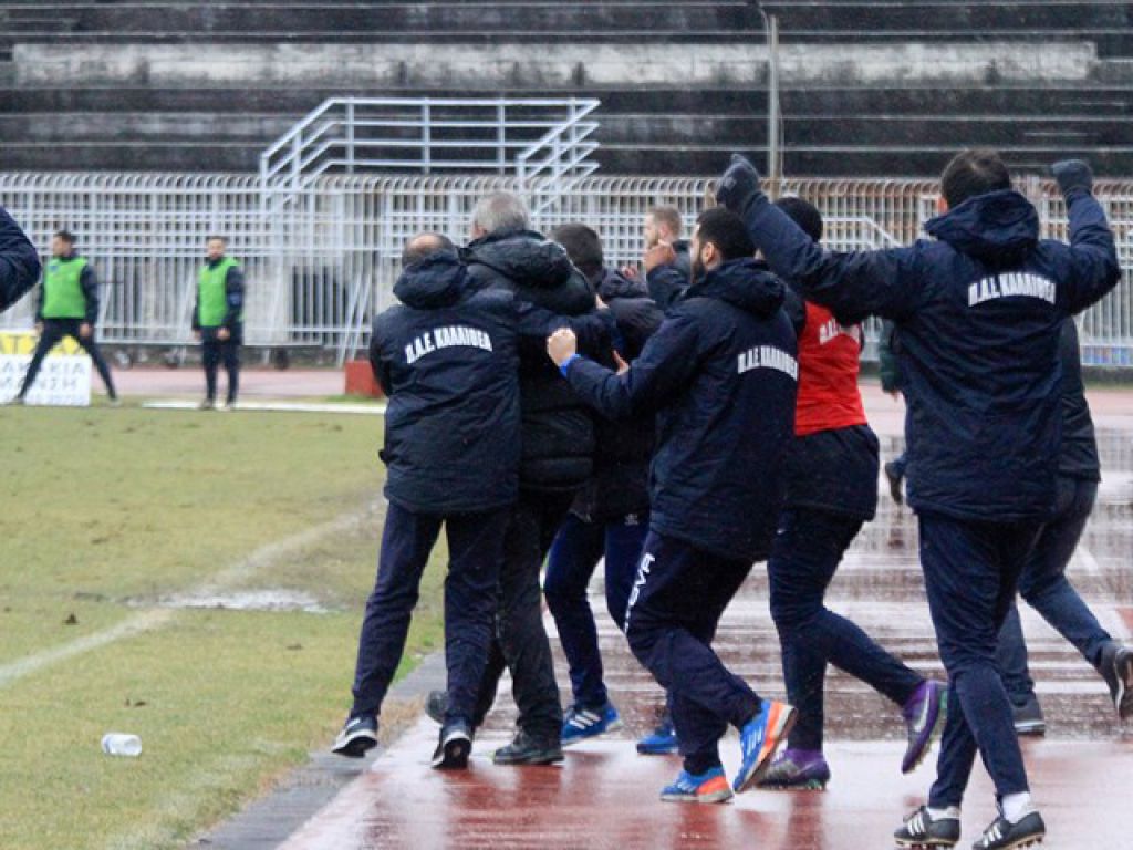 «Θέατρο σκιών…»