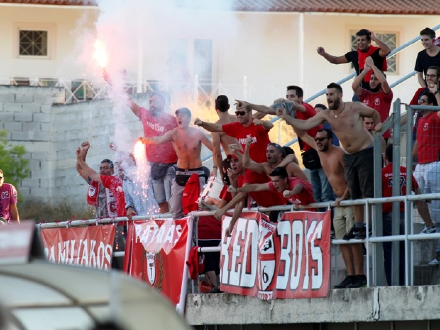Τακτοποιεί ΙΚΑ και εφορία