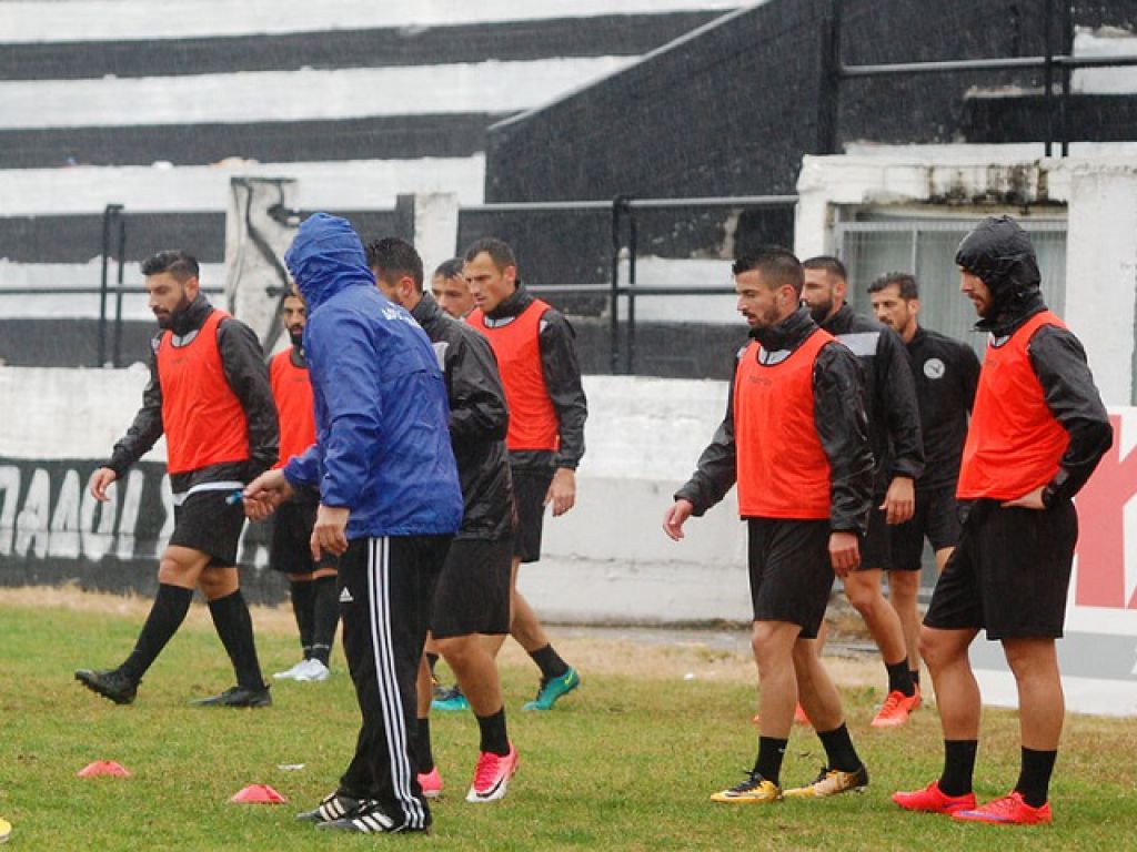 «Ξεμούδιασμα» στην βροχή