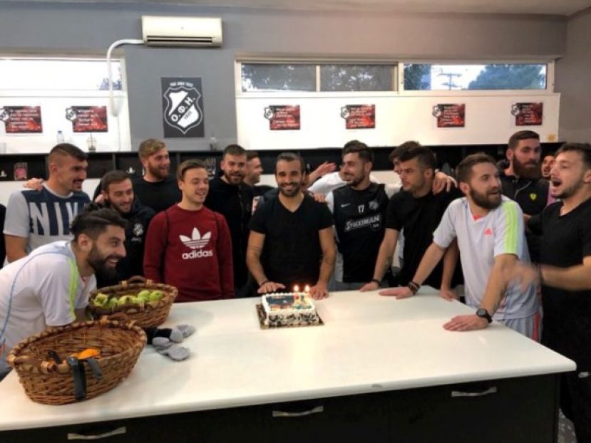 Τα… κρητικά γενέθλια του Κοέλιο