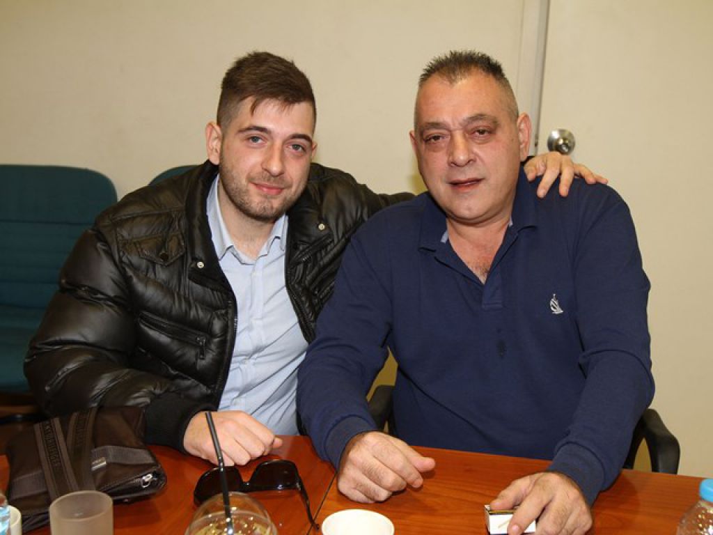 «Ενάντια σε όλα και όλους»