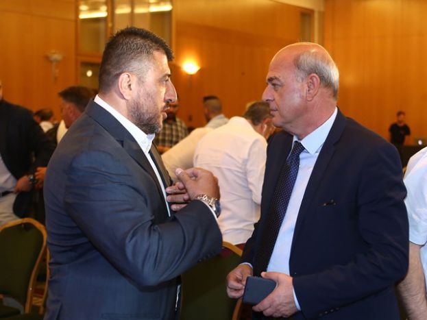 «Διακυβεύεται η ύπαρξη της κατηγορίας»