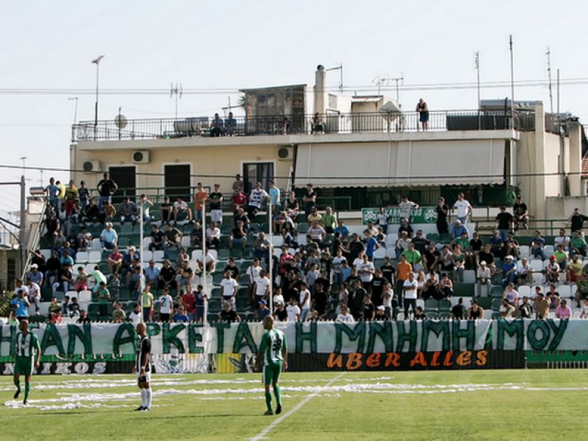 Υπέγραψαν τρεις στο Μενίδι