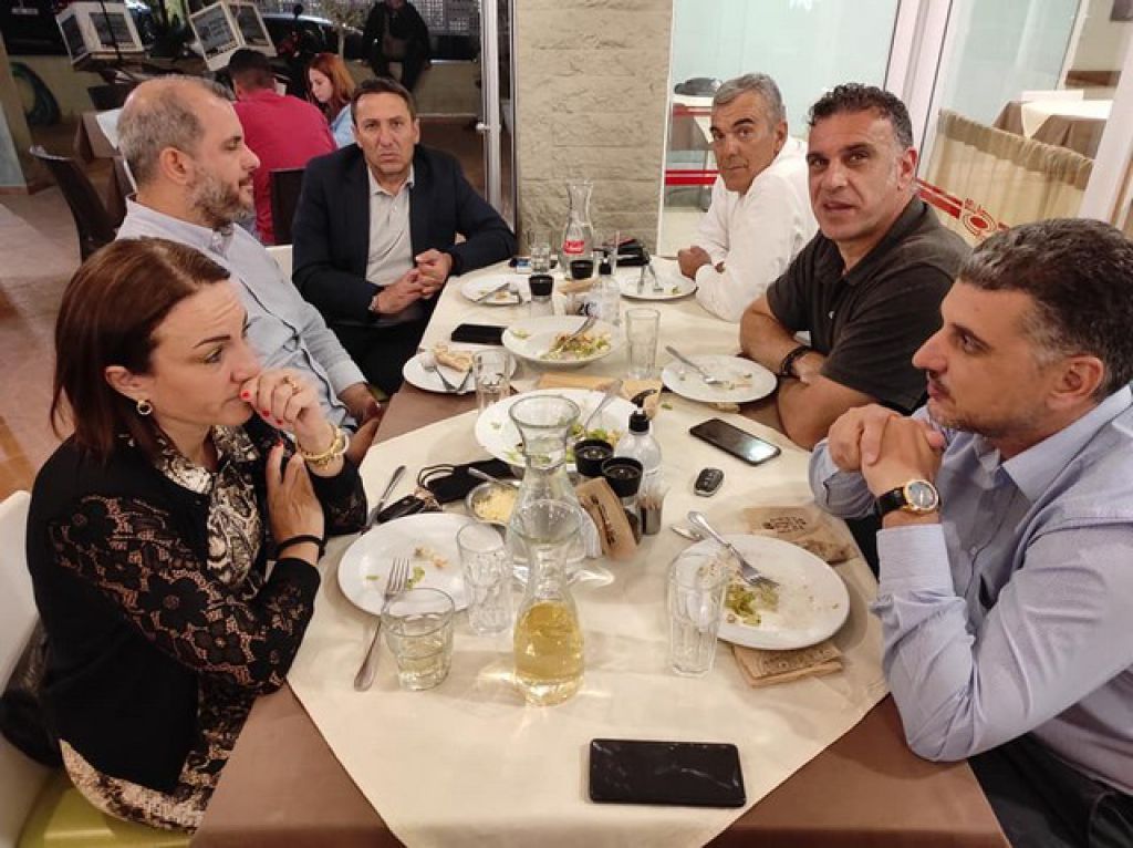 Αποχαιρετιστήριο δείπνο (pics)