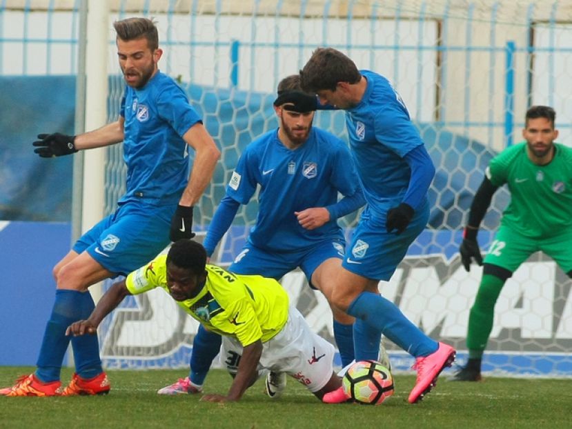 Εκτίουν τρεις με Τρίκαλα