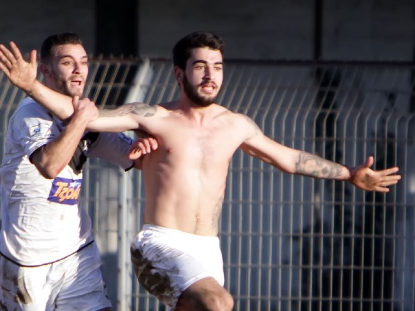 Επέστρεψαν Παλιάτσιος, Κοτσόκολος