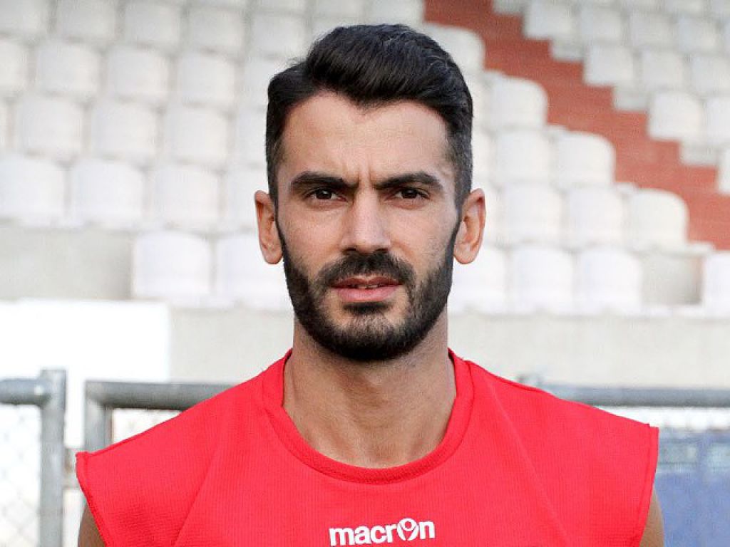 Στις 8 οι ανανεώσεις