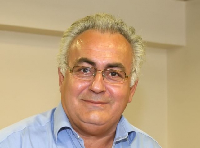 Αποφασίζει ο Παπαδόπουλος