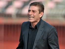 «Παίζαμε εναντίον… 13»