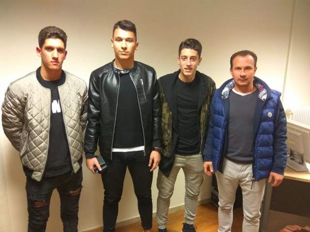 Τόπο στα νιάτα… (photos)