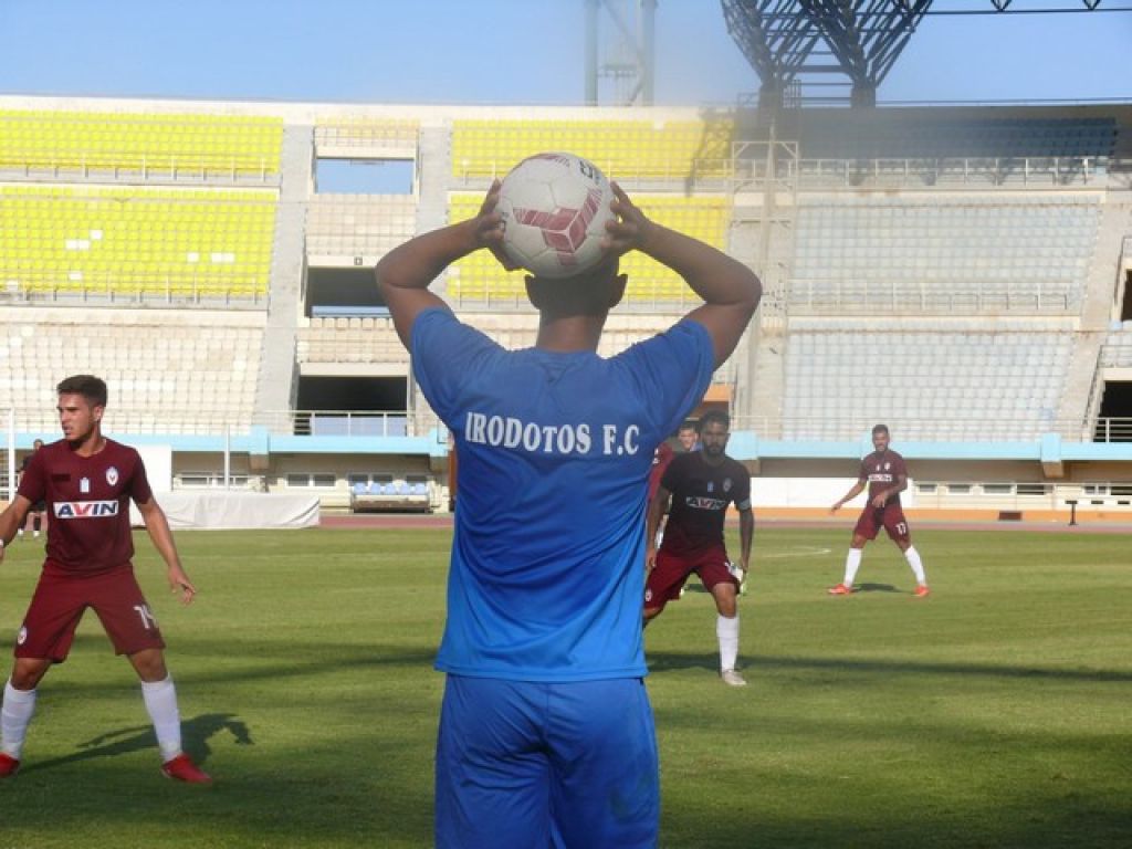 Έφυγε λόγω ασυννενοησίας
