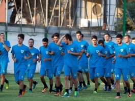 Δοκιμές και διπλές προπονήσεις