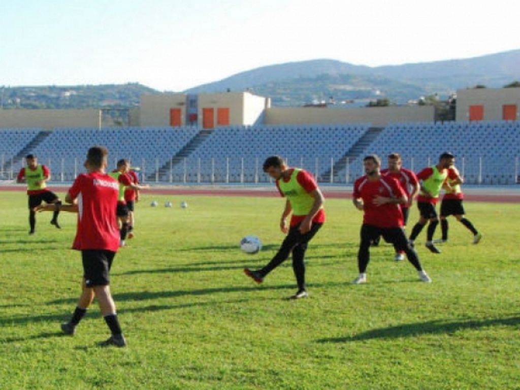 Ατομικό για τρεις στην Παναχαϊκή