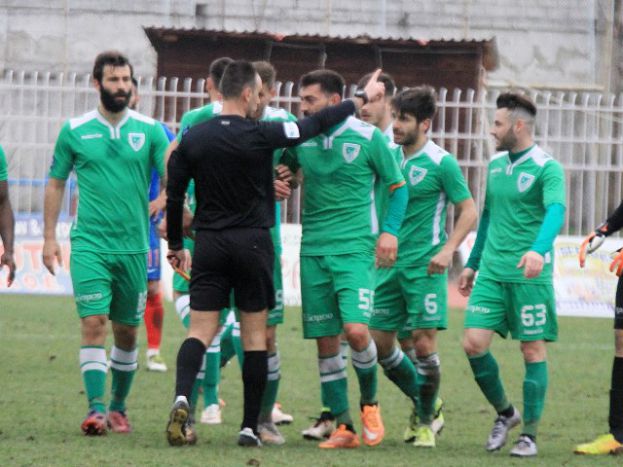 Κινδυνεύει με «καμπάνα»